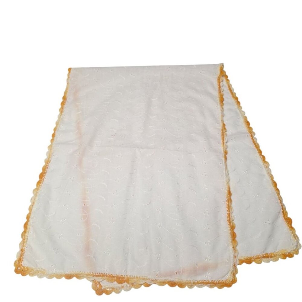 Vintage Table Runner Eyelet Lace Fabric 20 x 14 Orange Edge‎ Stitch Scalloped